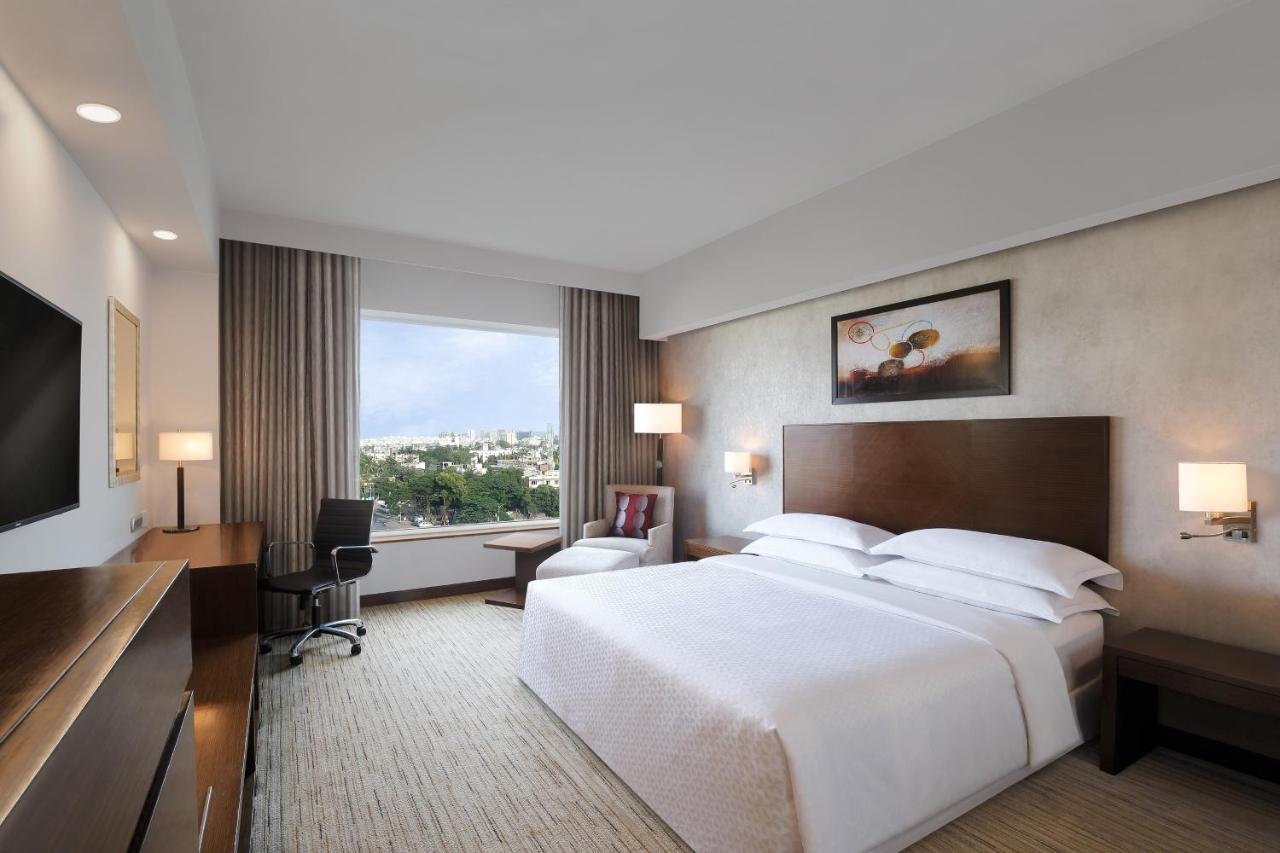 Four Points By Sheraton Hotel And Serviced Apartments Пуна Экстерьер фото