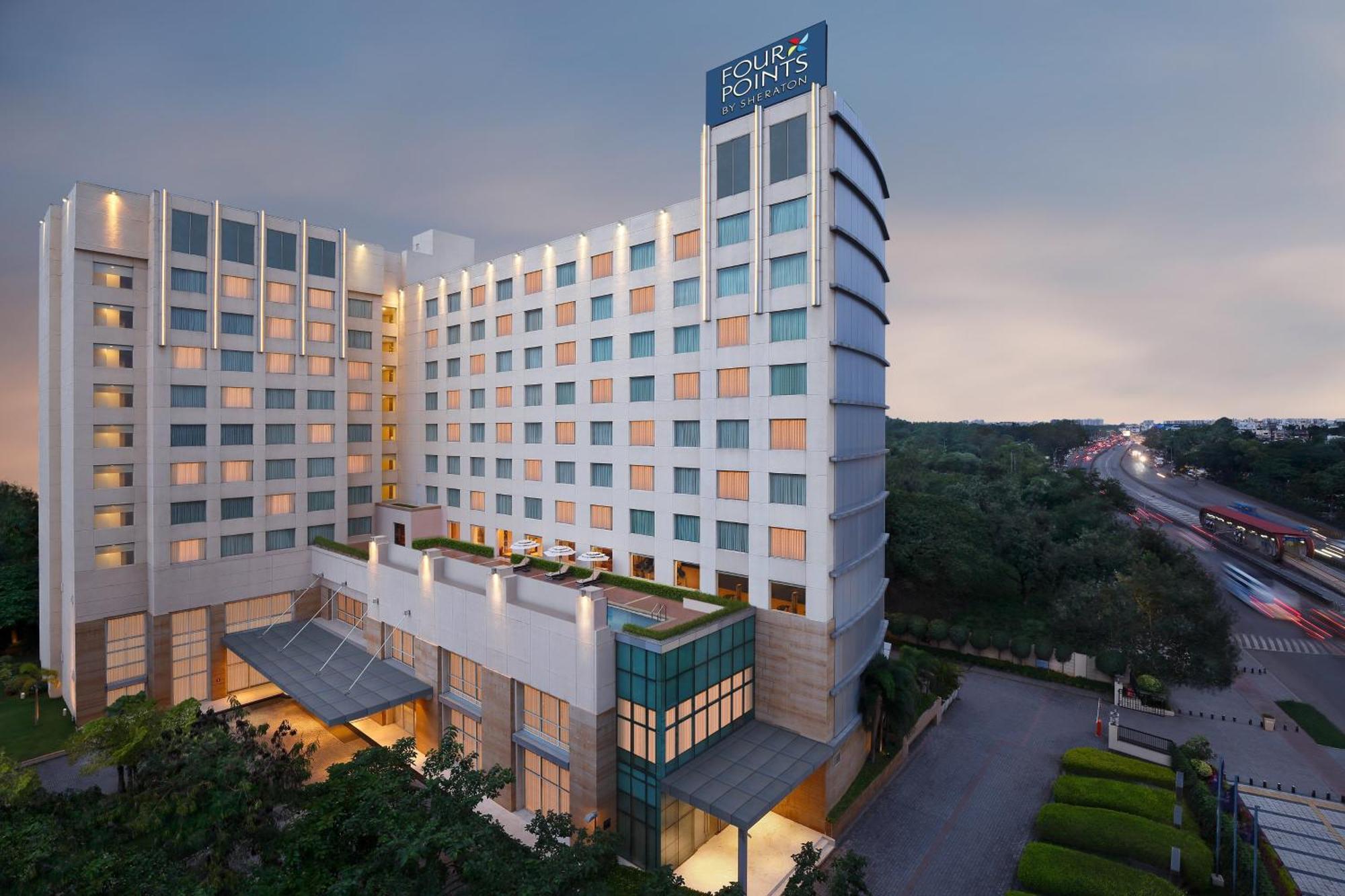 Four Points By Sheraton Hotel And Serviced Apartments Пуна Экстерьер фото